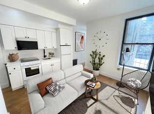 326 W 47th St #3, New York, NY 10036