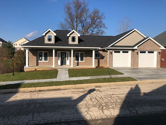 2nd image of 3884 E Regents Cir