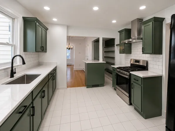 11 Congress St APT 1, Lynn, MA 01904