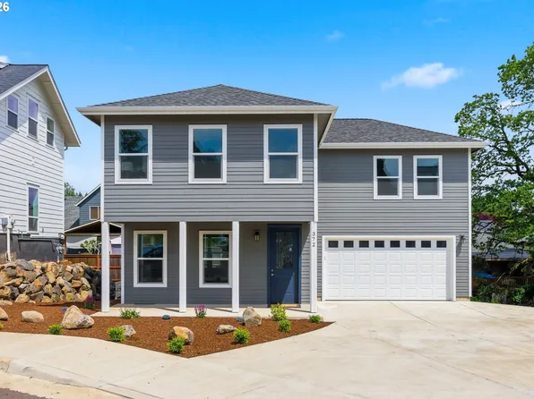 372 SW George Ct, Dundee, OR 97115