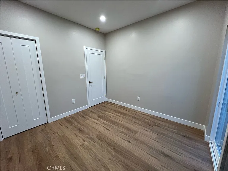 10904 N Darby Ave — Photo 6