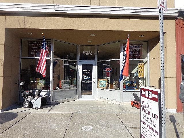 1st image of 210 W Water St