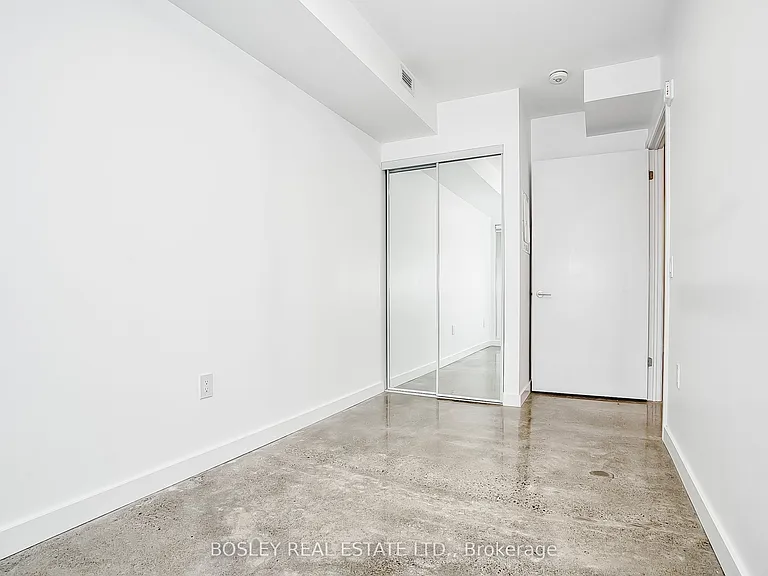 41 River St #52 — Photo 13