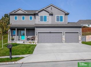 2204 Raven Ridge Dr, Bellevue, NE 68123
