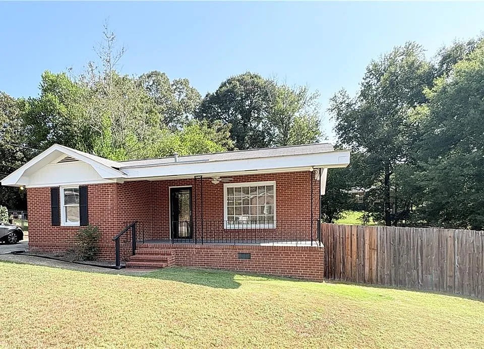 2504 10th Ave