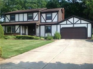 4780 Lindsey Ln, Richmond Heights, OH 44143