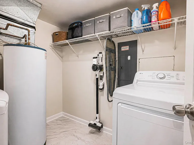 855 Skyline Dr — Photo 24