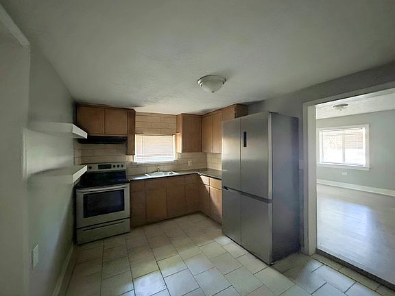5th image of 509 S Hancock St