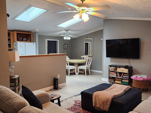 3rd image of 169 Crooked Island Circle