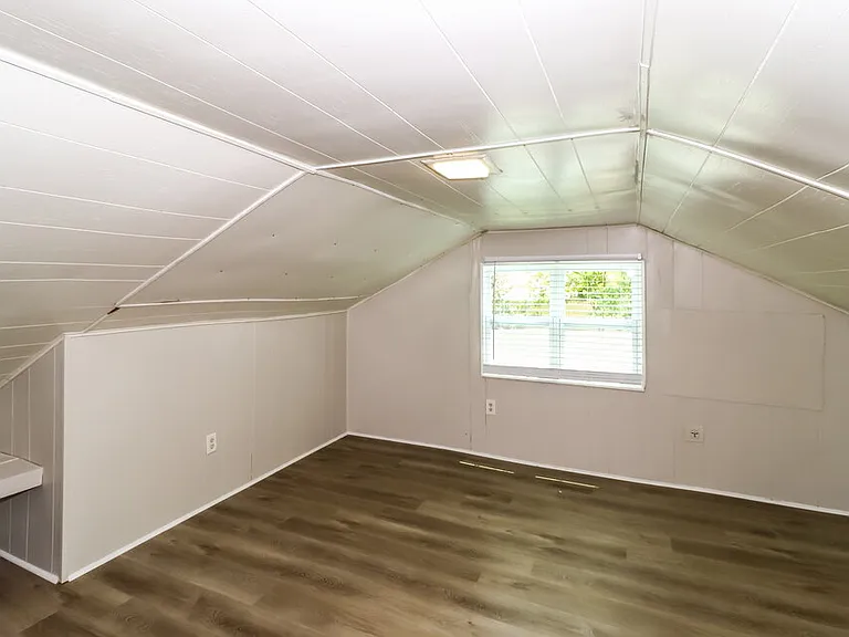 5447 Park Ave — Photo 10