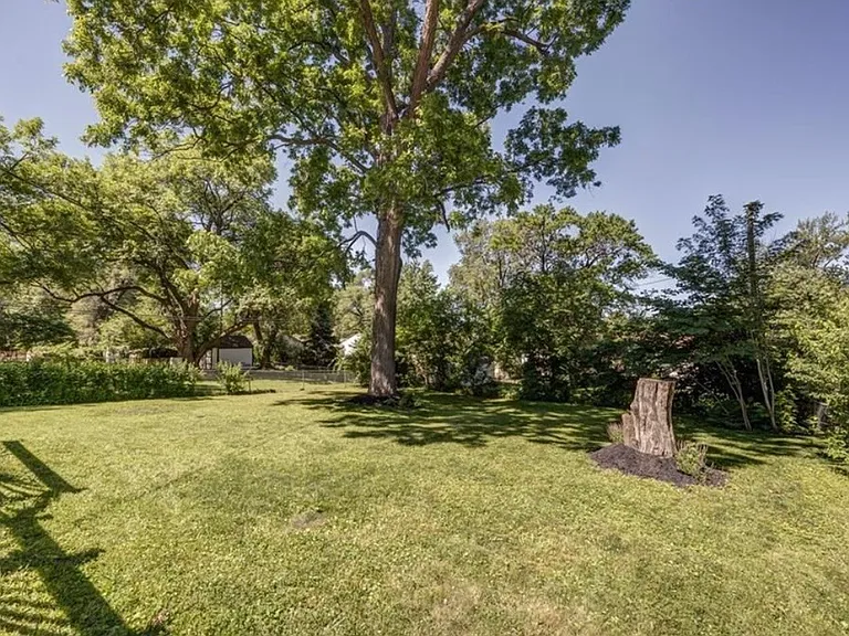 8400 Riggs St — Photo 29