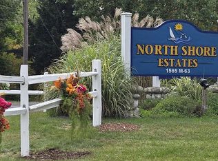 1565 N M 63 Hwy, Benton Harbor, MI 49022