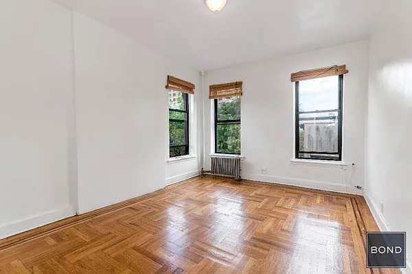 Rented by Bond New York | media 14