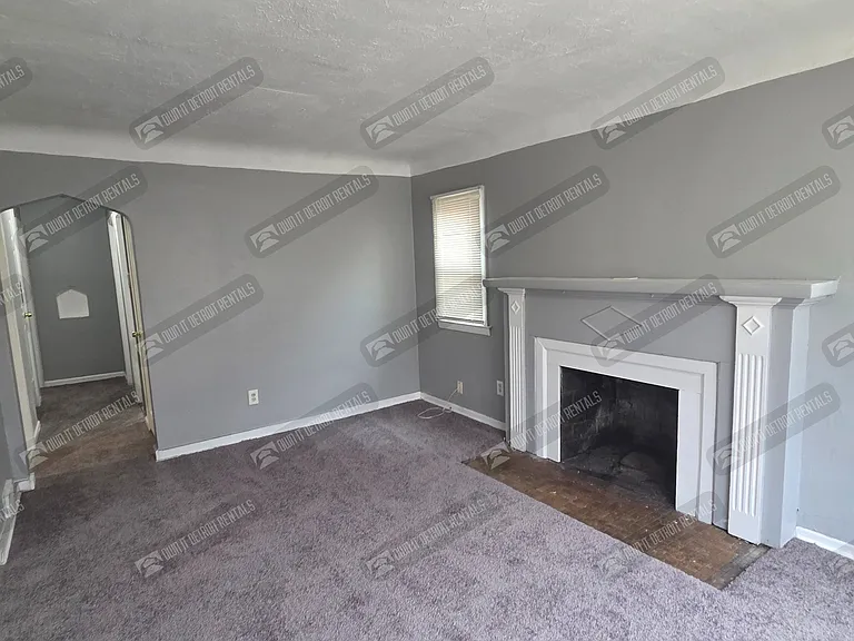 18624 Albion St — Photo 6