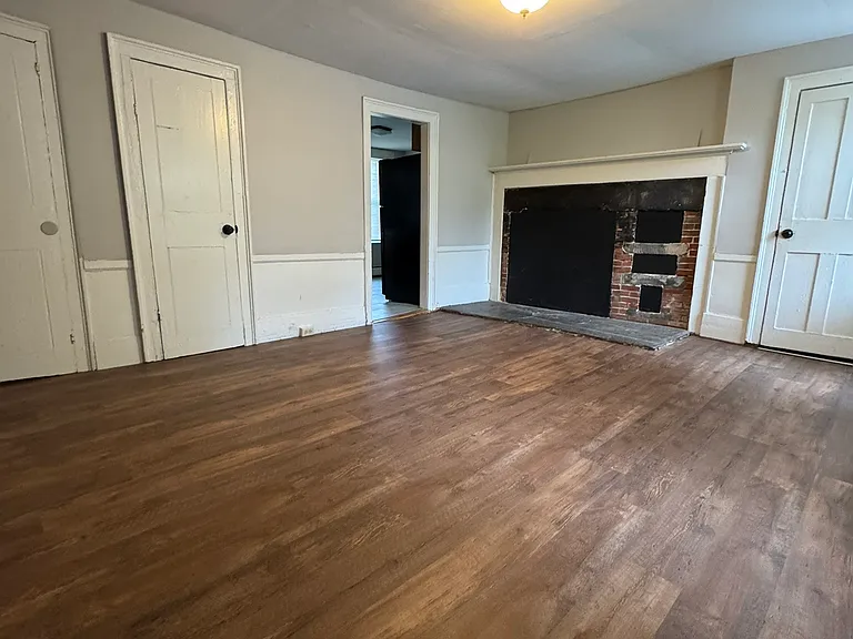 130 West St — Photo 14