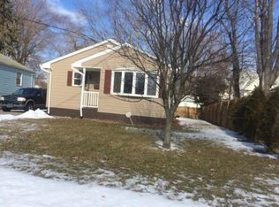 28 Auburn St, Stratford, CT 06614