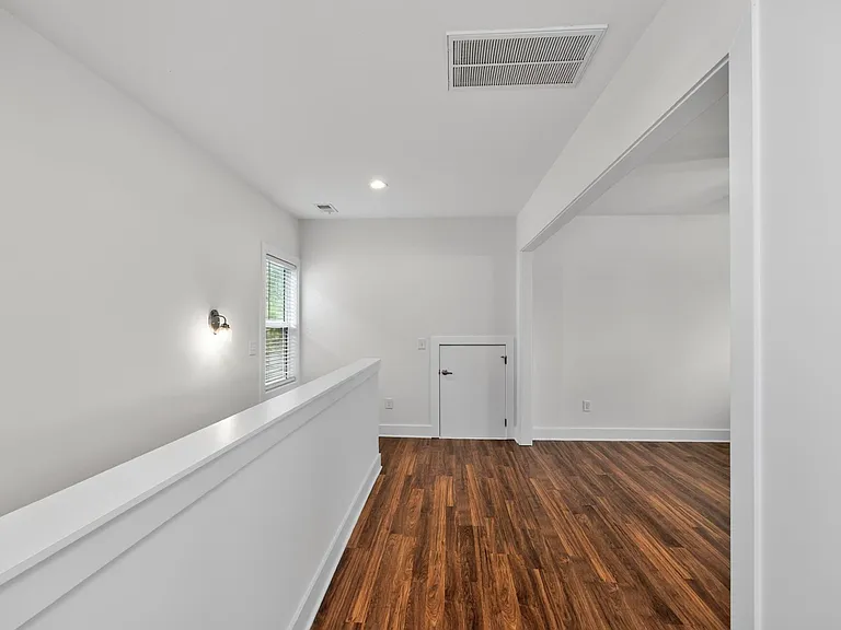 7 Decatur St — Photo 28