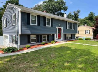 2 Bradford St, Derry, NH 03038