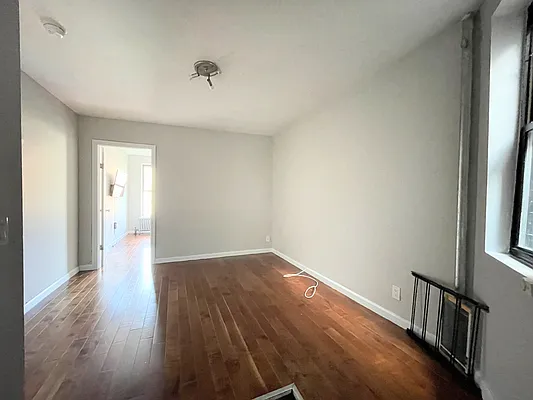 Rented by Heritage Realty LLC | media 10