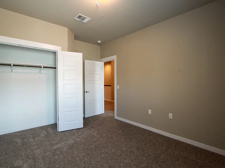 4722 Page St — Photo 23