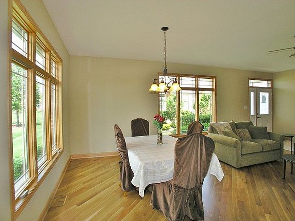 4th image of 18900 Crystal Creek Dr