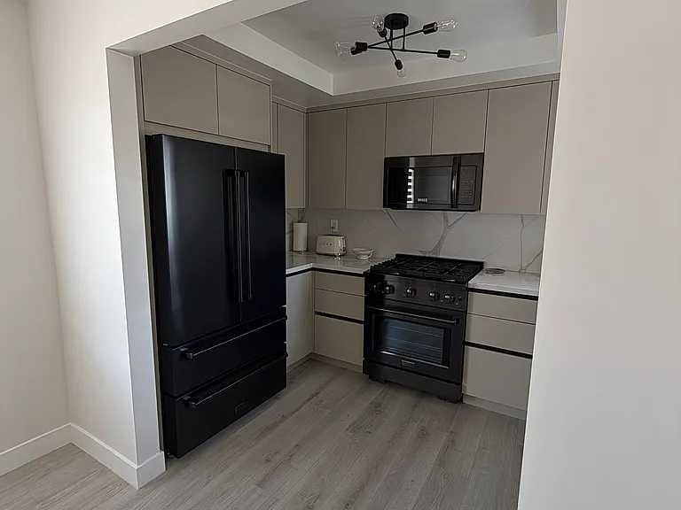 8601 Sunland Blvd #67 — Photo 21
