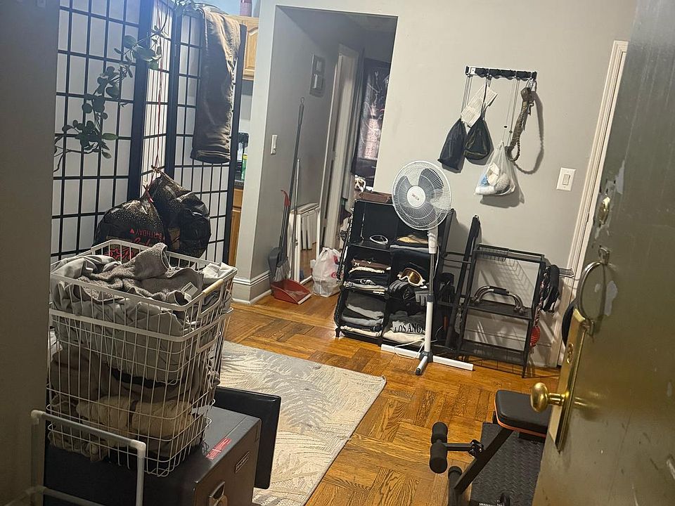 1st image of 2737 Webb Ave APT 1A