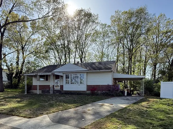 50 Ferndale Ct, Runnemede, NJ 08078