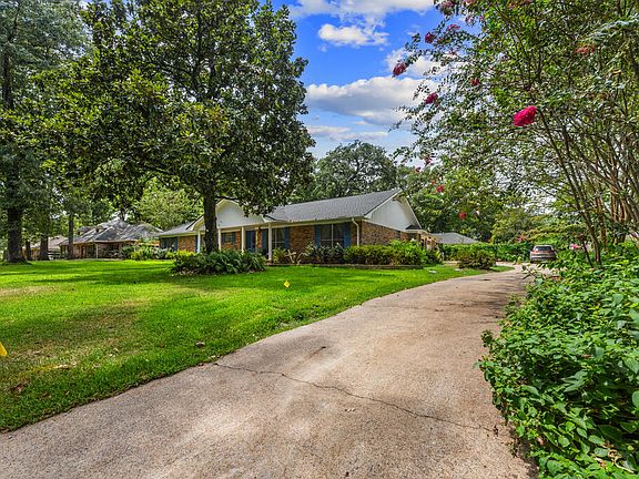 3rd image of 3421 Arthur Dr