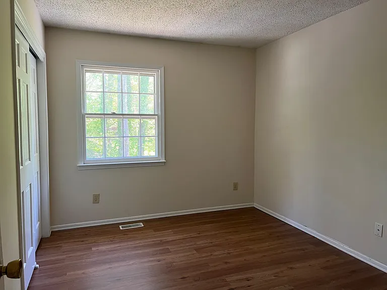 3925 E Valley Ct #G — Photo 22