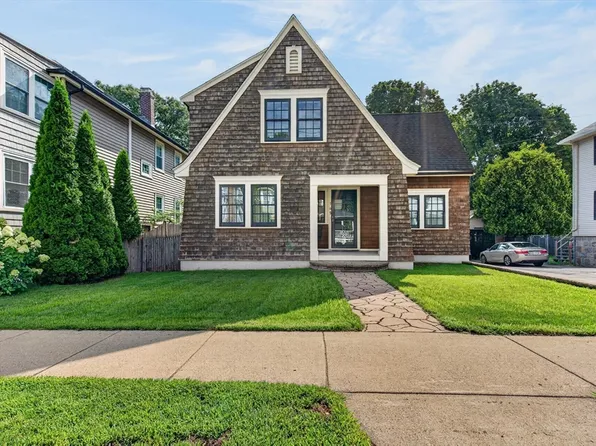 165 Thacher St, Milton, MA 02186