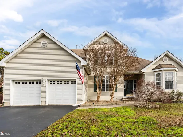 8 Hannah Lee Rd, Barnegat, NJ 08005