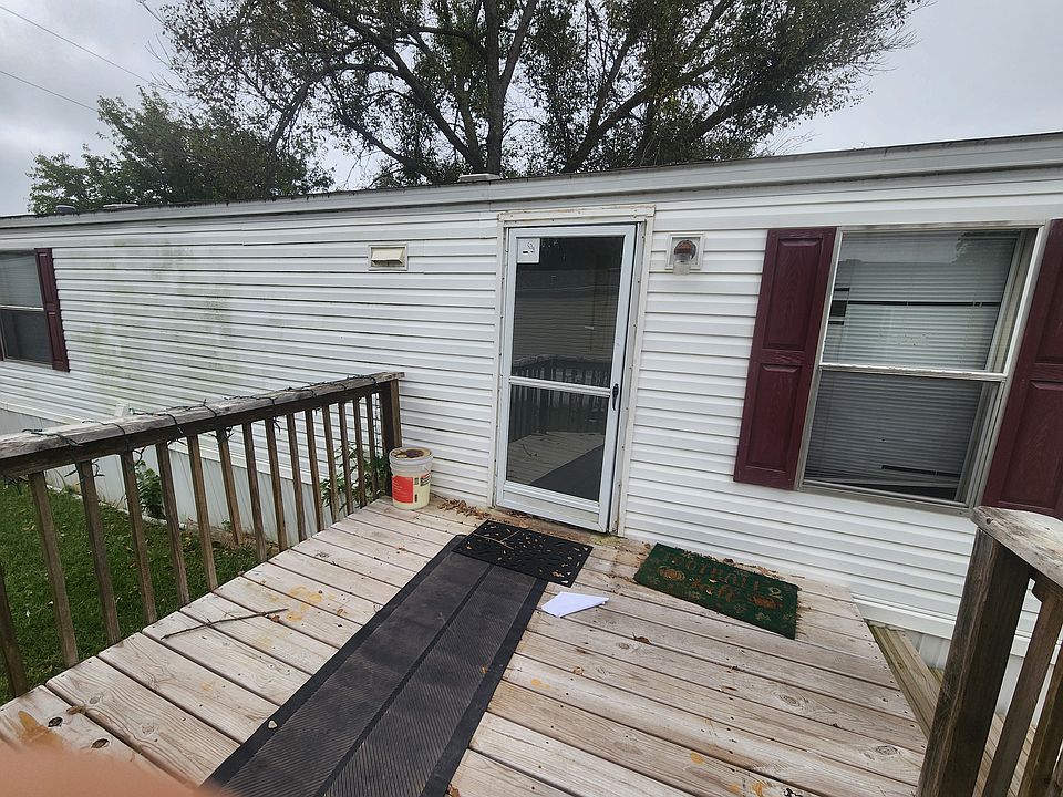 1st image of 3851 Butternut Dr #61