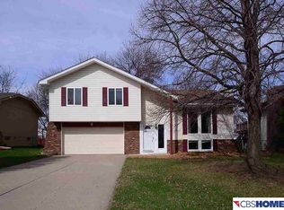 4962 S 157th Cir, Omaha, NE 68135