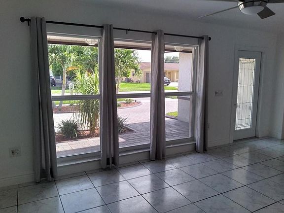 3rd image of 11370 NW 35th Street