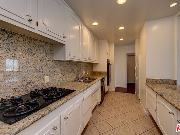 4th image of 101 California Ave Unit 1204
