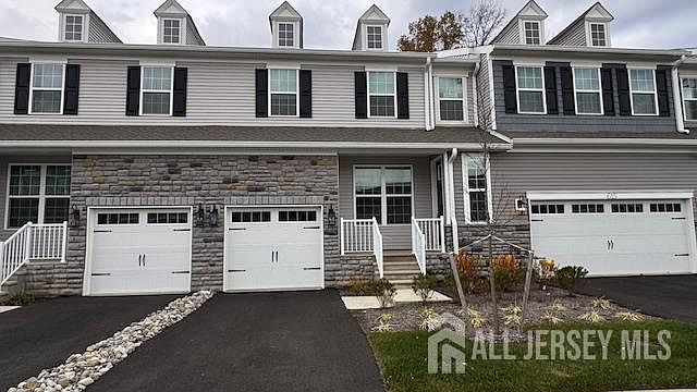 1st image of 614 Fremont Dr