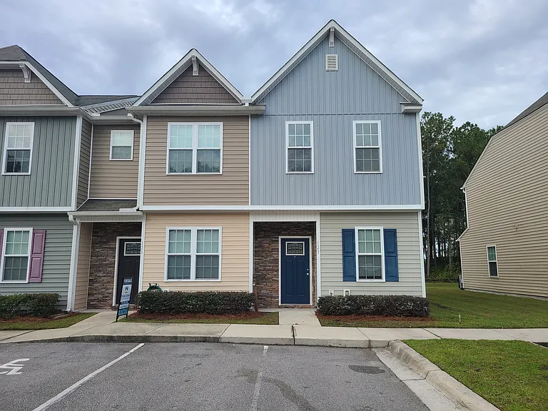 123 Beacon Woods Dr — Photo 1