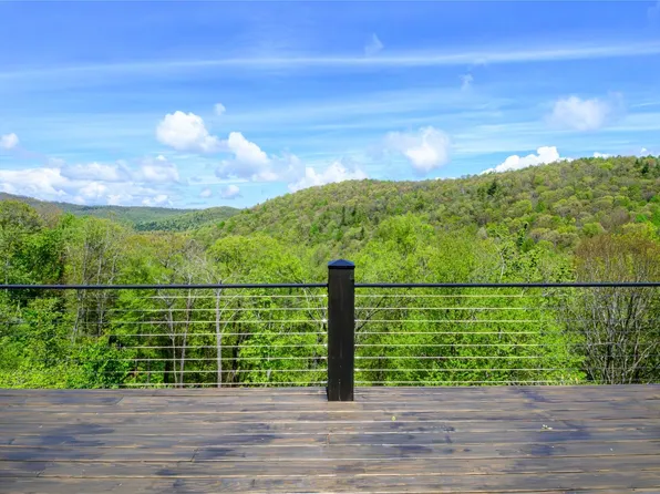 369 Firesong Lane, Glenville, NC 28736