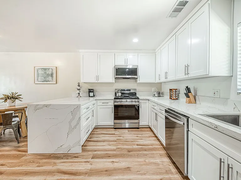 Luxury Kitchen& Appliances, LVP Flooring,Dual Pane Windows, Ceiling Fans, TV Mounts.