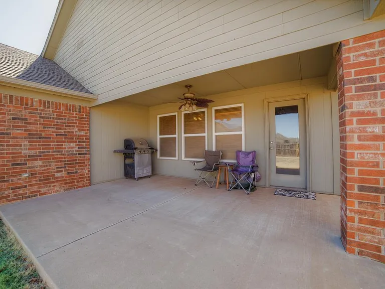 18104 Calle Way — Photo 19