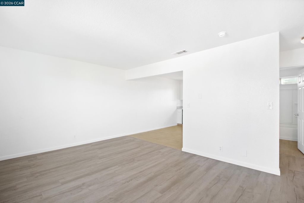 228 Elm Ave, Manteca, CA - More