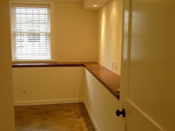 3rd image of 445 Tehama St #C