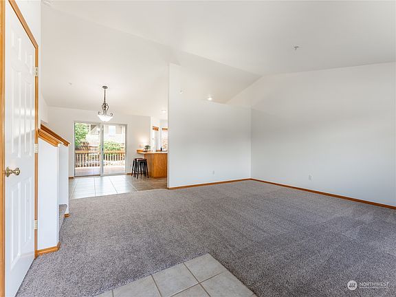 4th image of 2334 Canyon Hills Drive