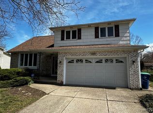 489 Sagewood Ter, Buffalo, NY 14221