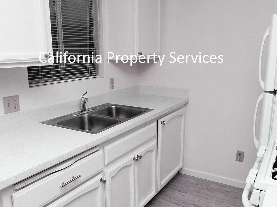 2nd image of 2157 Warner St APT 1