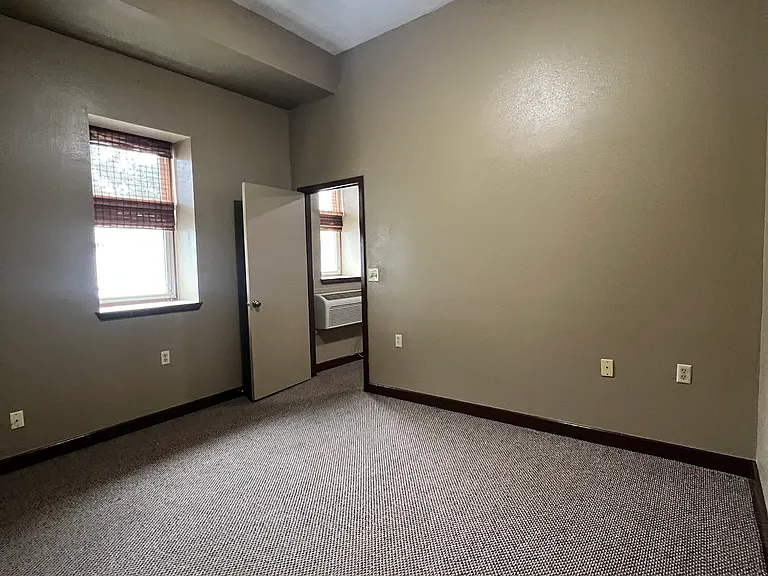 101 N Topeka Ave #203 — Photo 9