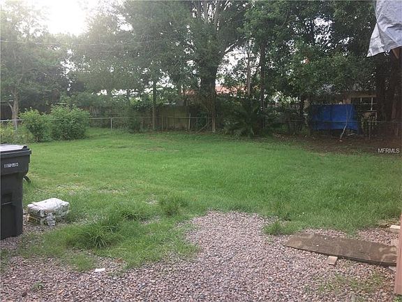 3rd image of 2708 47th Ave N