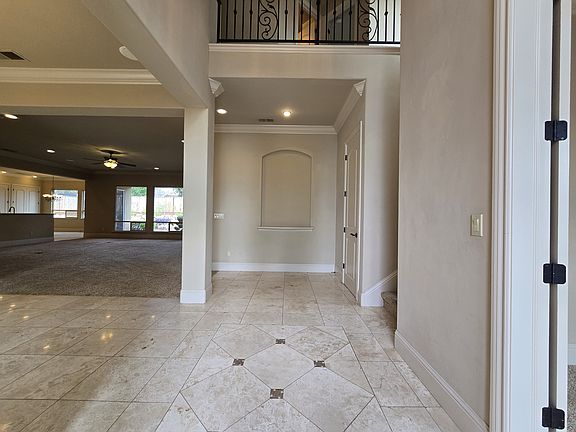 4th image of 3766 Mira Loma Dr