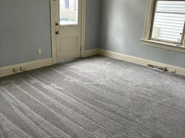 2225 Flora St, Cincinnati, OH 45219